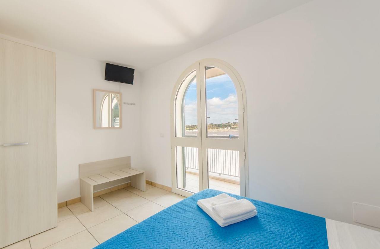 Casa Vacanze Dei Bacini ปอร์โตเชซาเรโอ ภายนอก รูปภาพ