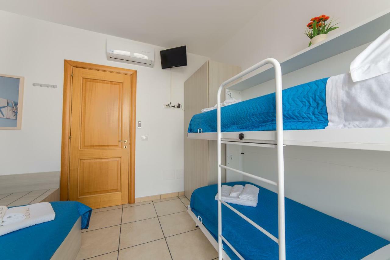 Casa Vacanze Dei Bacini ปอร์โตเชซาเรโอ ภายนอก รูปภาพ