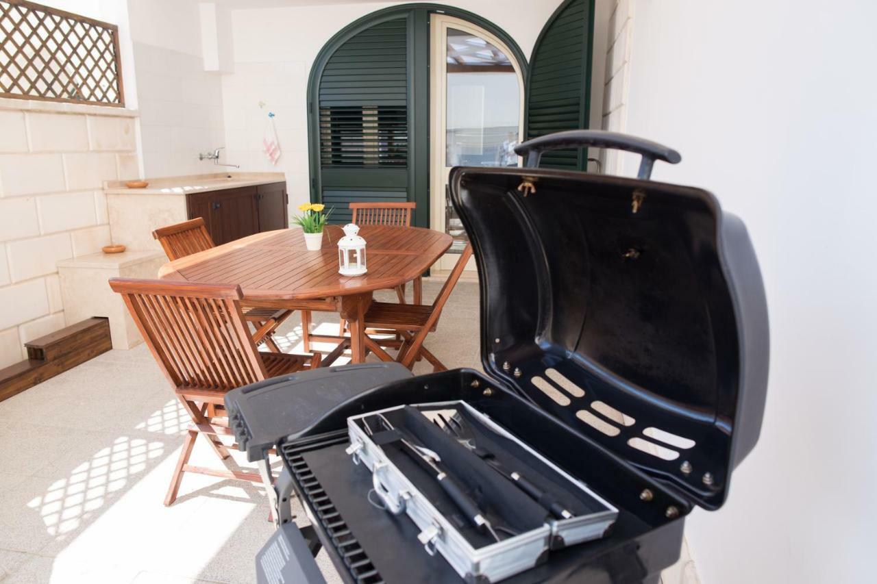 Casa Vacanze Dei Bacini ปอร์โตเชซาเรโอ ภายนอก รูปภาพ